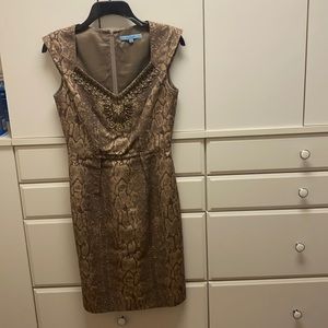 Shiny Animal skin-looking fitted sheath